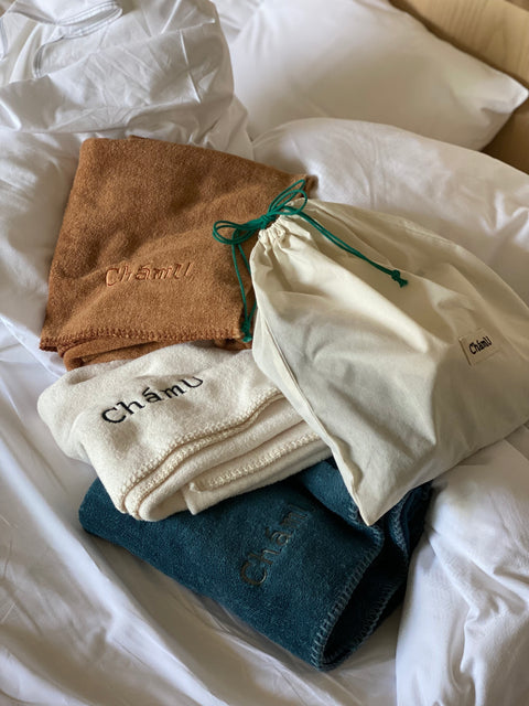 【NEW】GIFT / BLANKET・HAND TOWEL×2・AROMA MIST