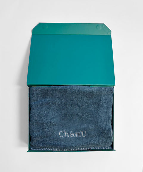 GIFT / BLANKET