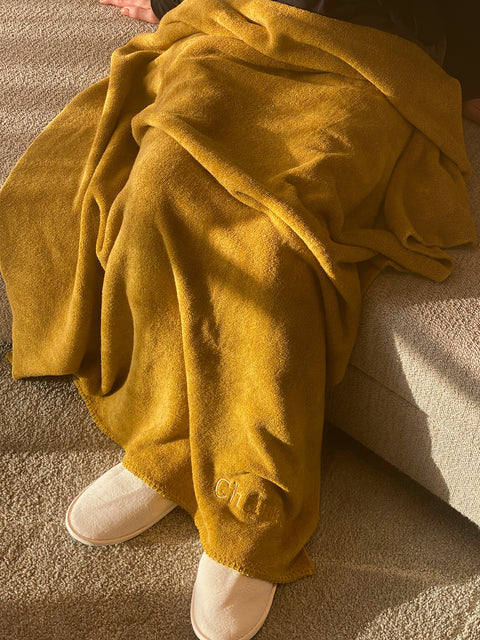 GIFT / BLANKET