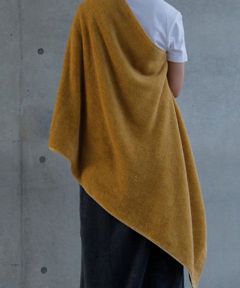 TOWELS / GOLD