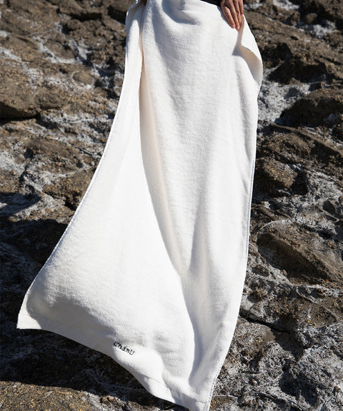 TOWELS / WHITE