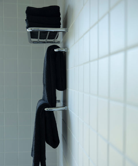 TOWELS / BLACK
