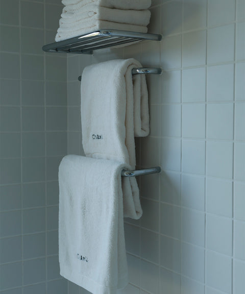 TOWELS / WHITE